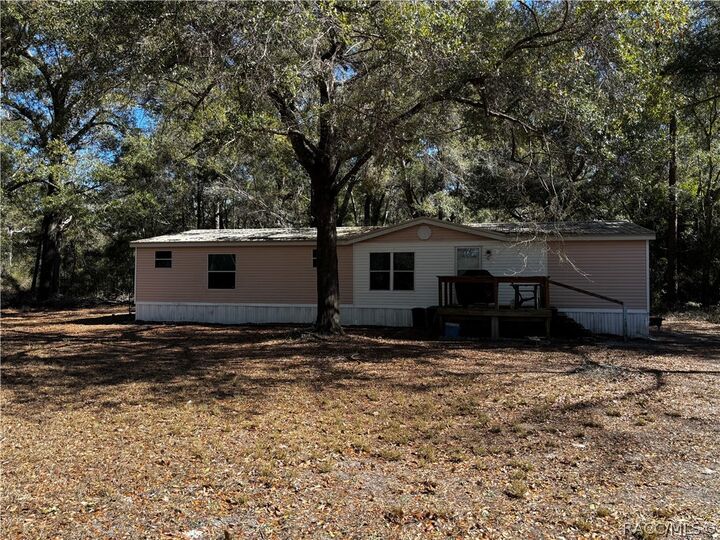 Property Photo:  529 SW Alfalfa Avenue 1  FL 32024 
