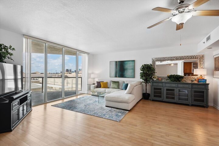 Property Photo: 1819 SE 17th Street 901 FL 33316