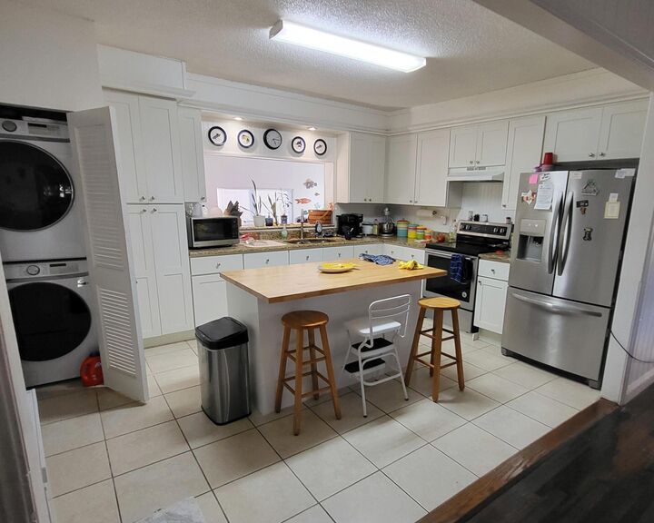 Property Photo:  203 Melton Drive  FL 34982 