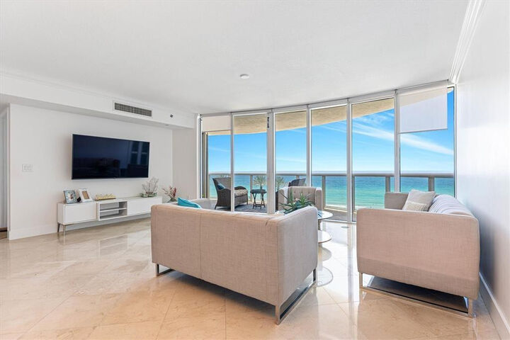 Property Photo:  17201 Collins Avenue 805  FL 33160 