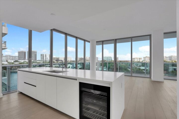 Property Photo:  9201 E Bay Harbor Lph711  FL 33154 
