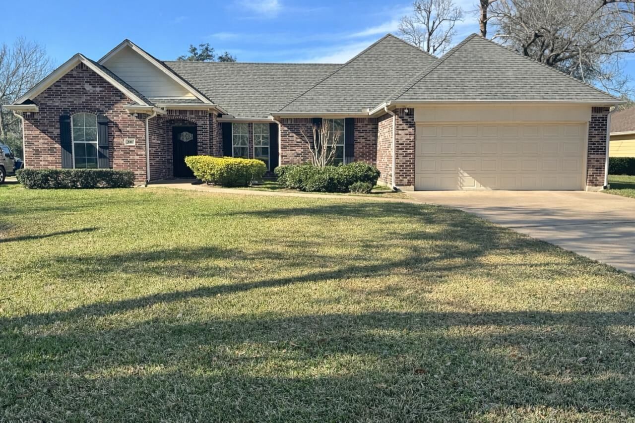 Property Photo:  246 Central Caldwood  TX 77707 