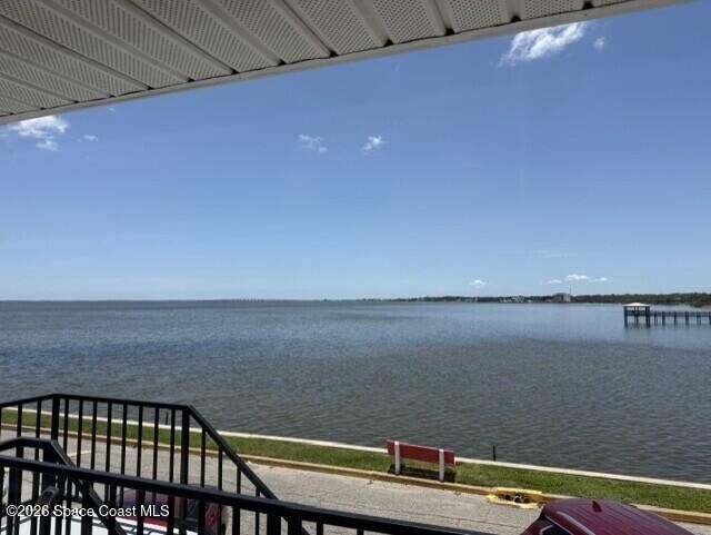 Property Photo:  190 E Olmstead Drive  FL 32780 