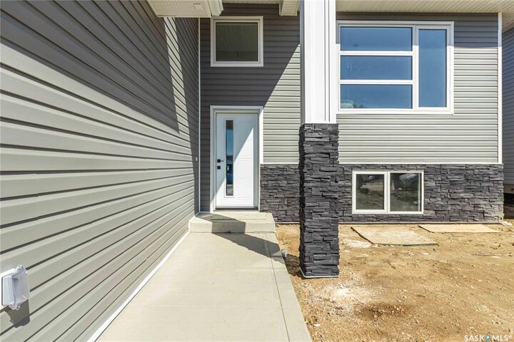 Property Photo: 838 Ballesteros Crescent SK S0K 4S4