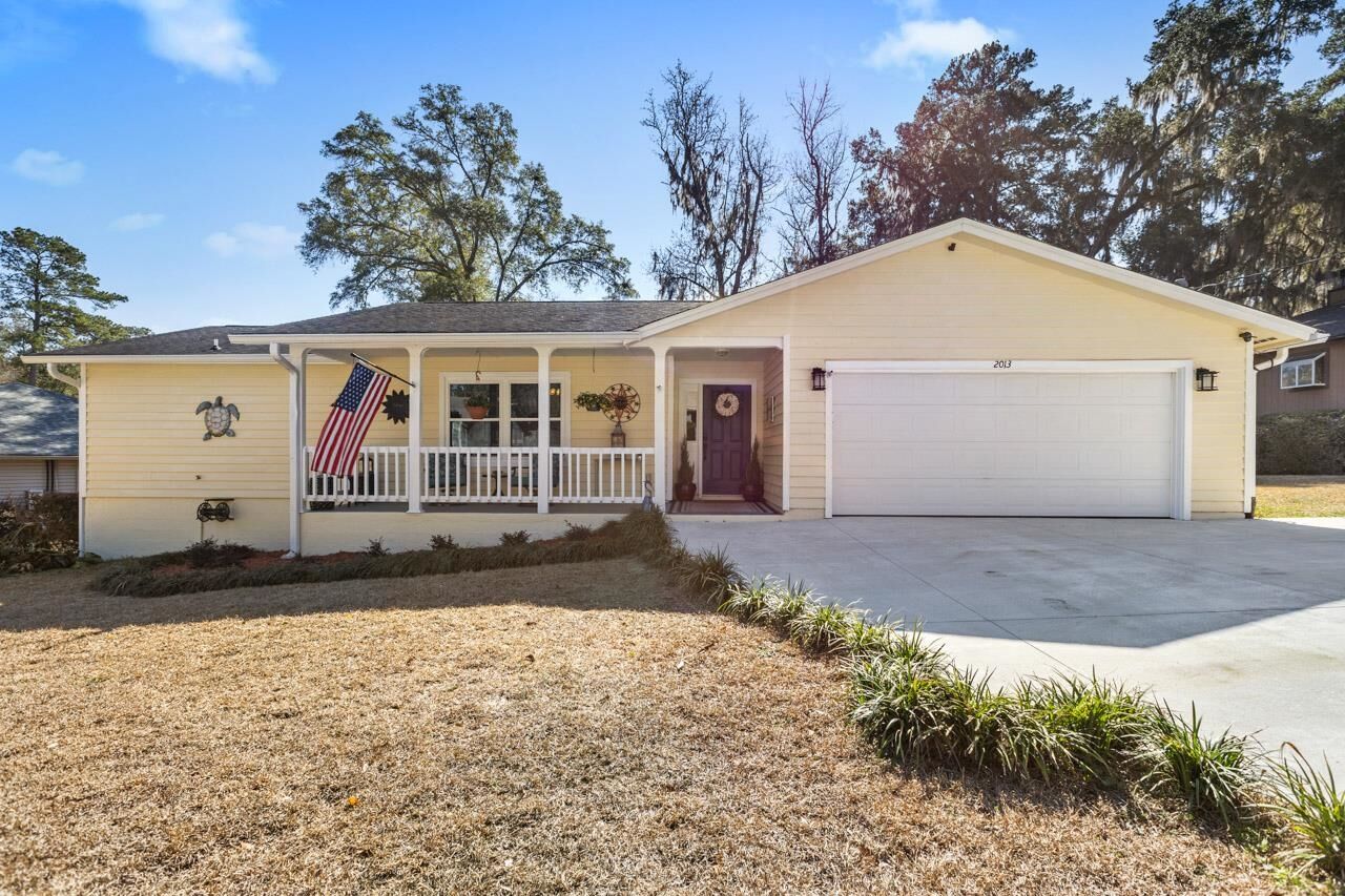 Property Photo:  2013 Pepperidge Way  FL 32308 