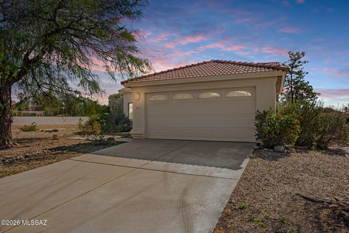 Property Photo:  9086 E La Palma Drive  AZ 85747 
