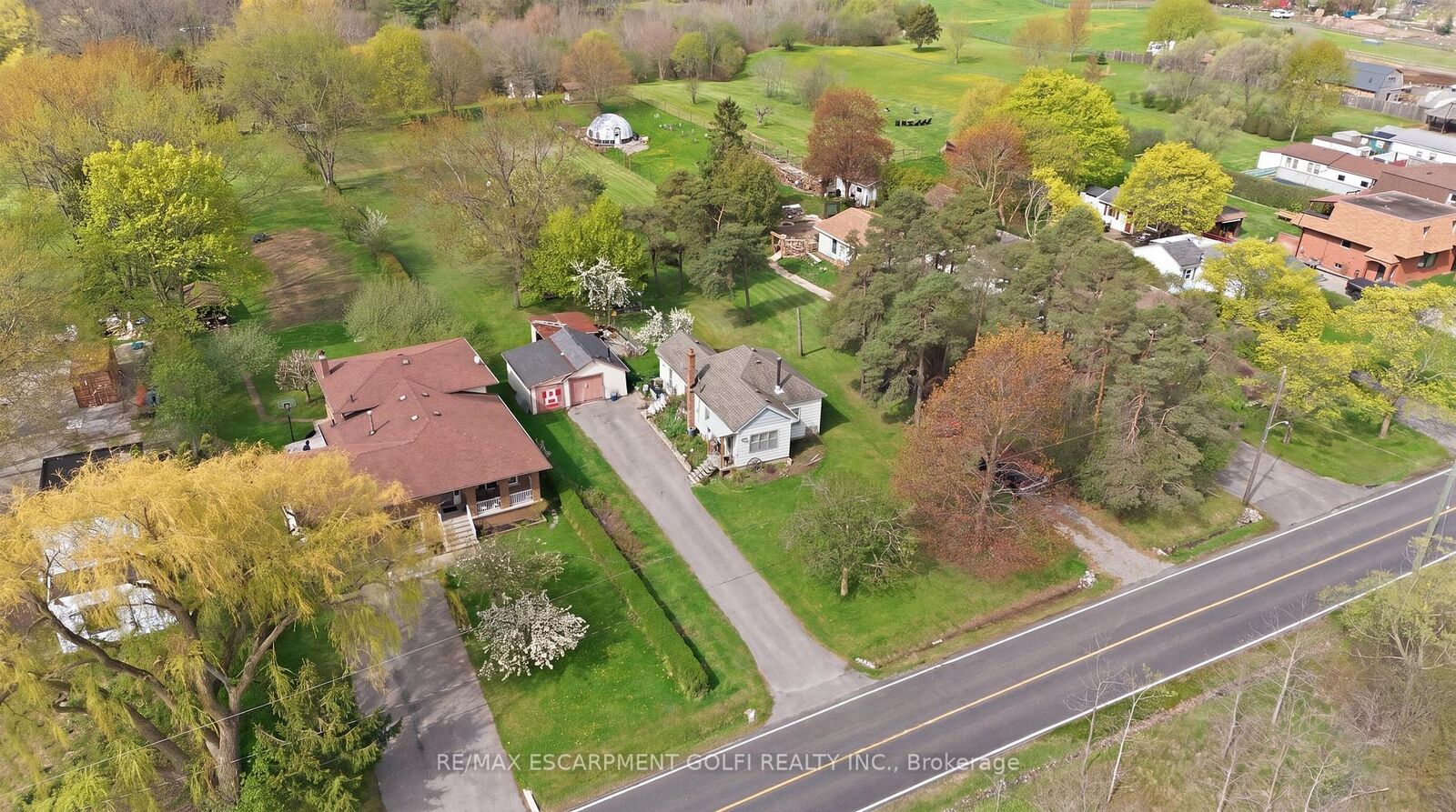 Property Photo: 1412 Old York Road ON L7P 4Z5