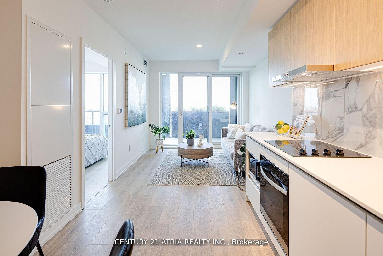 Property Photo:  1100 Sheppard Avenue W 822  ON M3K 0E4 