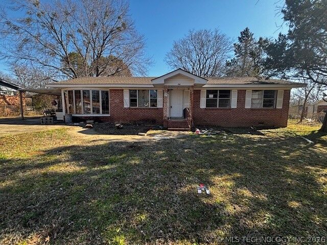 Property Photo:  701 Oak Street  OK 74948 