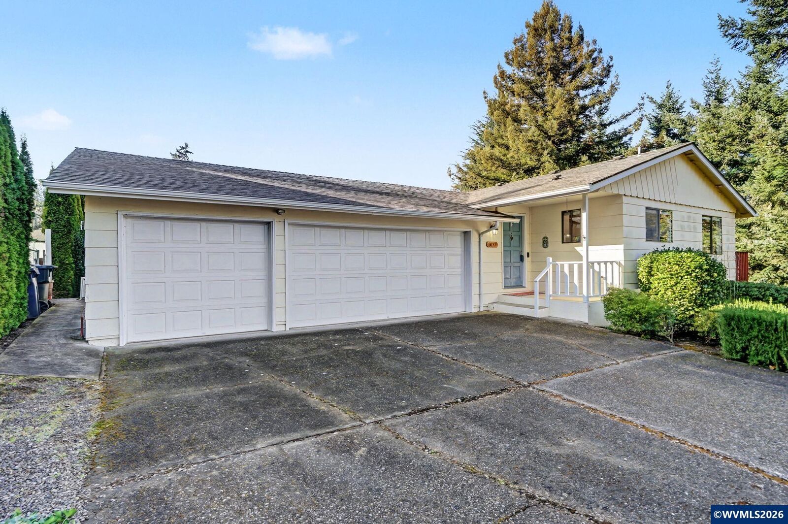 Property Photo: 1855 Turnage St NW OR 97304