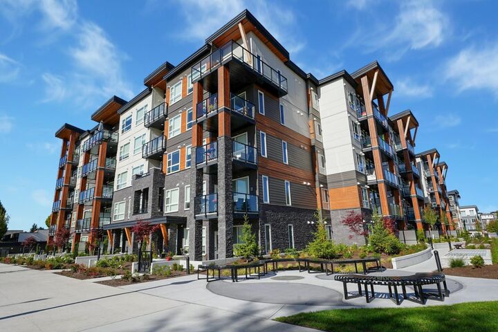 12143 223 Street 313 — photo 1