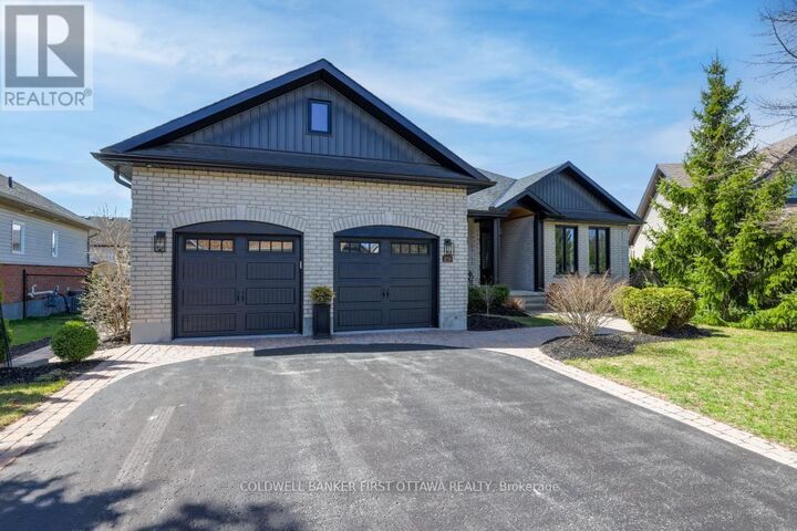 Property Photo: 179 Glenncastle Drive ON K0A 1L0