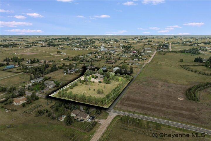 Property Photo:  714 E Ole Maverick Rd  WY 82009 