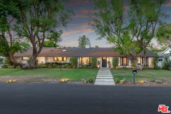 Property Photo:  17149 McCormick St  CA 91316 