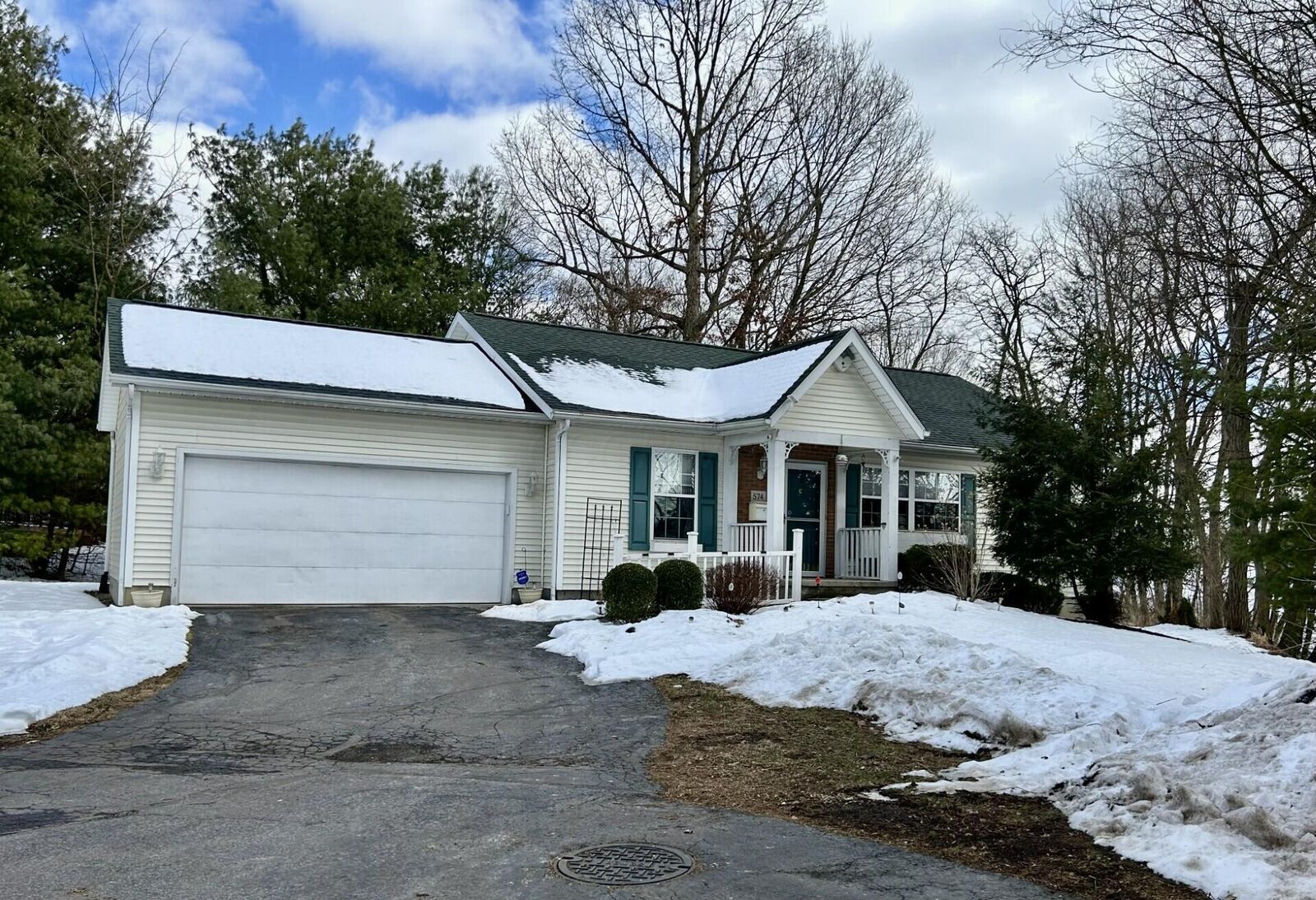 Property Photo:  574 Blakeley Place  OH 43055 