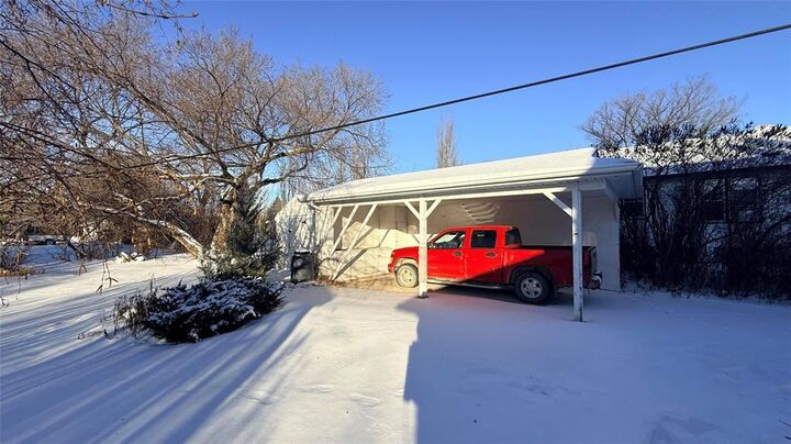 Property Photo:  207 Broadway Street South  MB R0M 0M0 