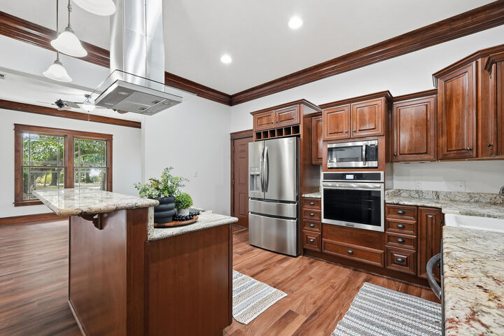 Property Photo:  5128 Soundside Drive  FL 32563 