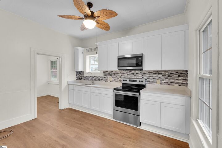 Property Photo:  321 Manning Street  SC 29320 