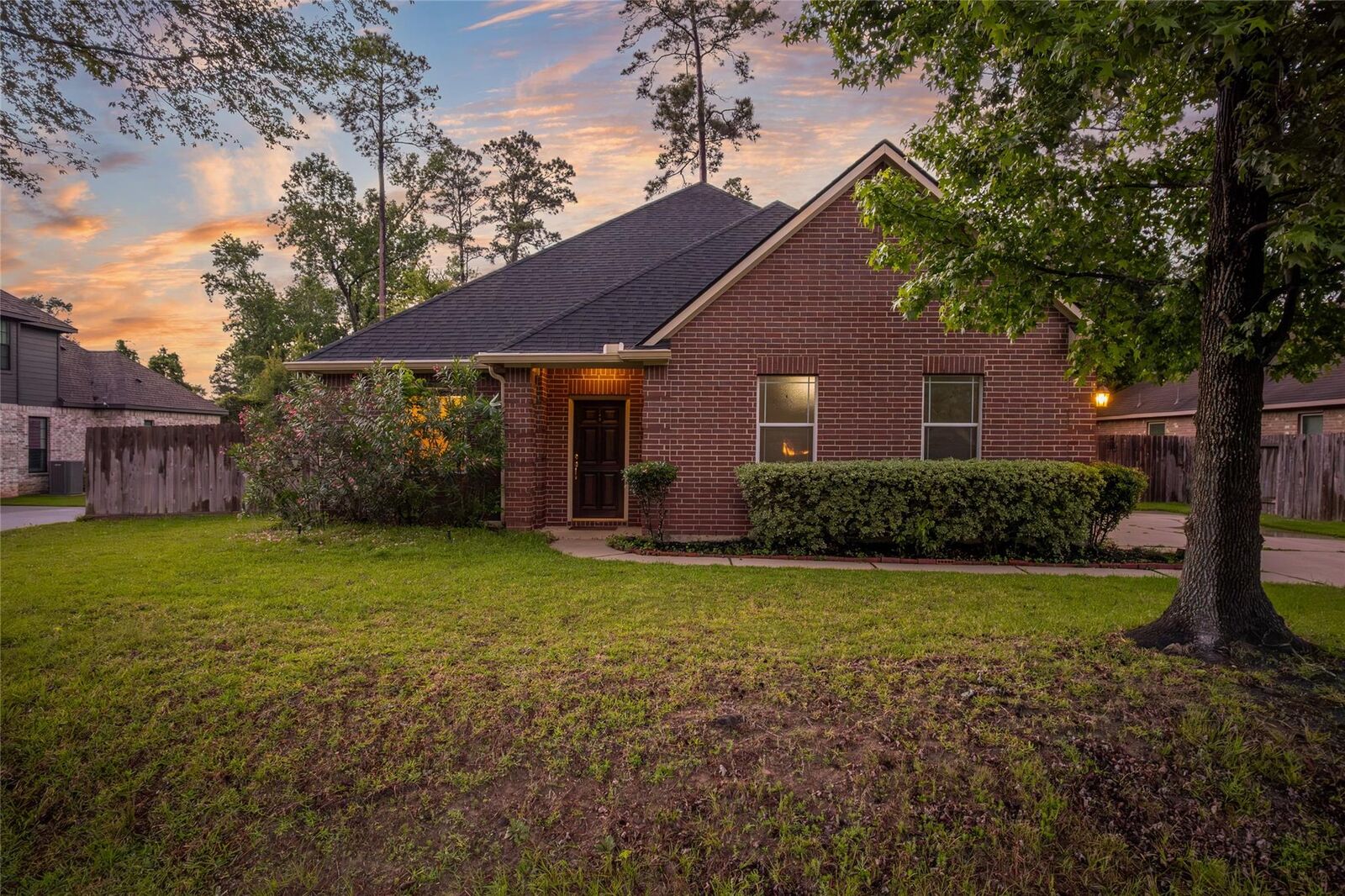 Property Photo: 629 Spring Forest Drive TX 77302