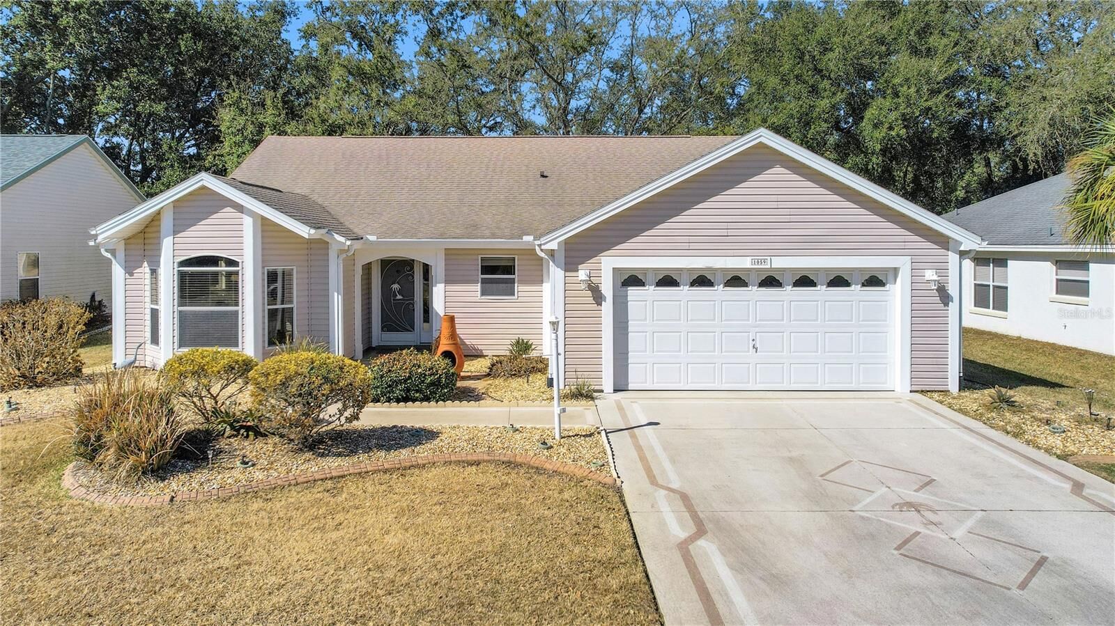 Property Photo: 1059 Soledad Way FL 32159