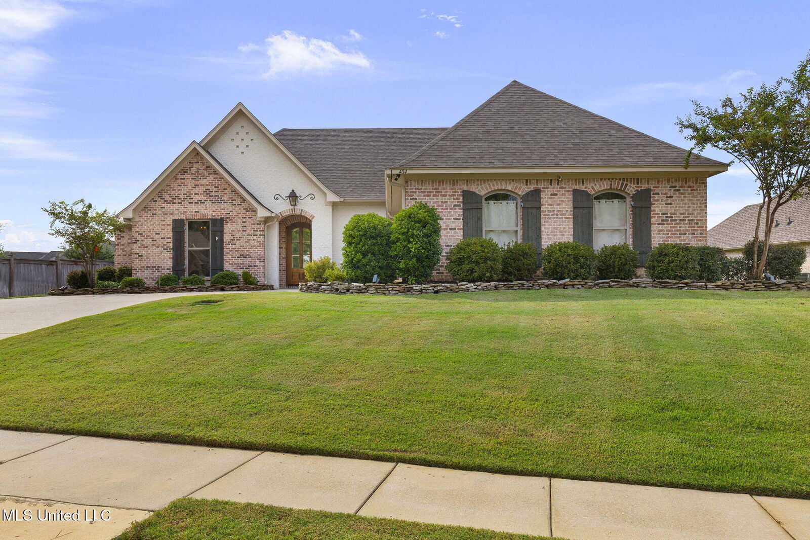 Property Photo:  404 Brazos Drive  MS 39047 