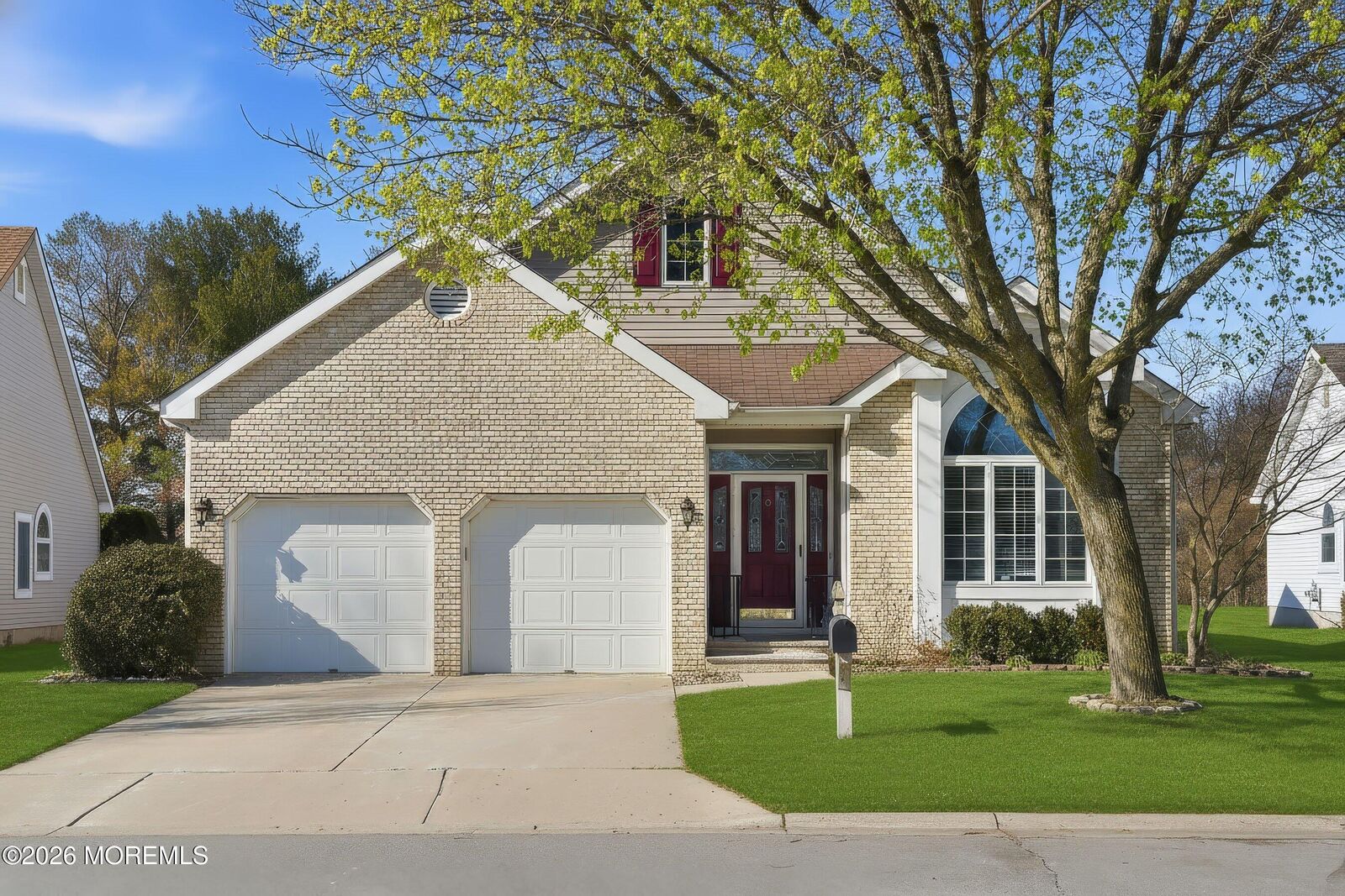 Property Photo:  8 Westminster Drive  NJ 08831 