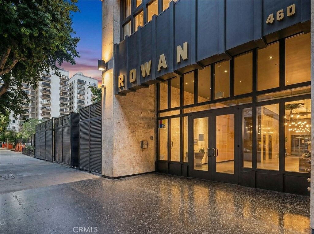 Property Photo:  460 S Spring 804  CA 90013 