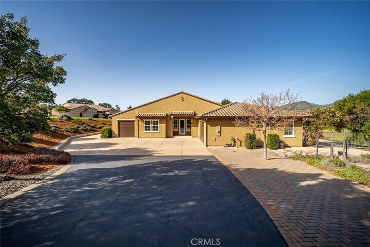 Property Photo: 440 Slender Rock Place CA 93405