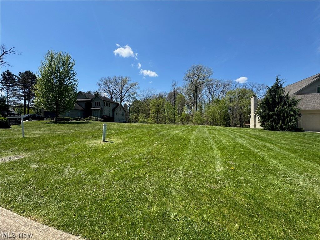 Property Photo:  1906 Woodbrook Lane  OH 44122 