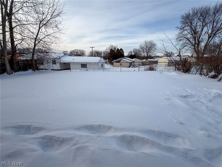 Property Photo: 58 Rutledge Drive OH 44505