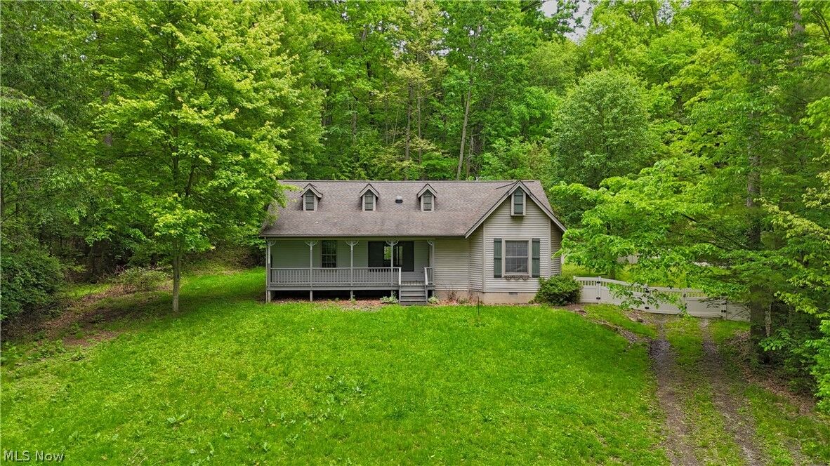 Property Photo:  48276 Dyke Road  OH 44441 
