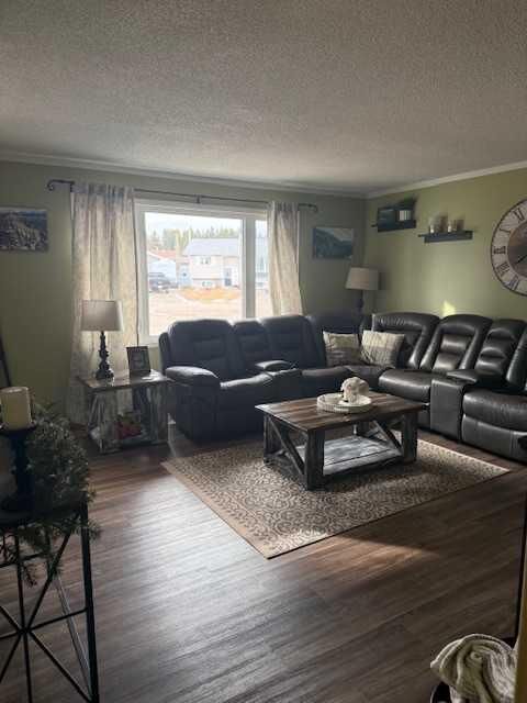 Property Photo: 11510 Manning AB T0E 0Y0
