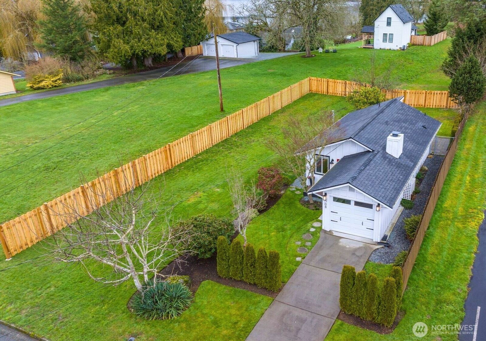 Property Photo:  708  13th Street  WA 98290 