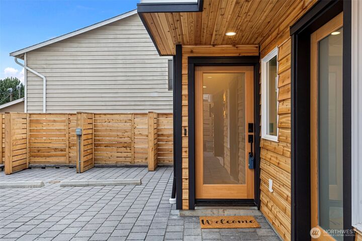 Property Photo:  926 NW 57th Street B  WA 98107 