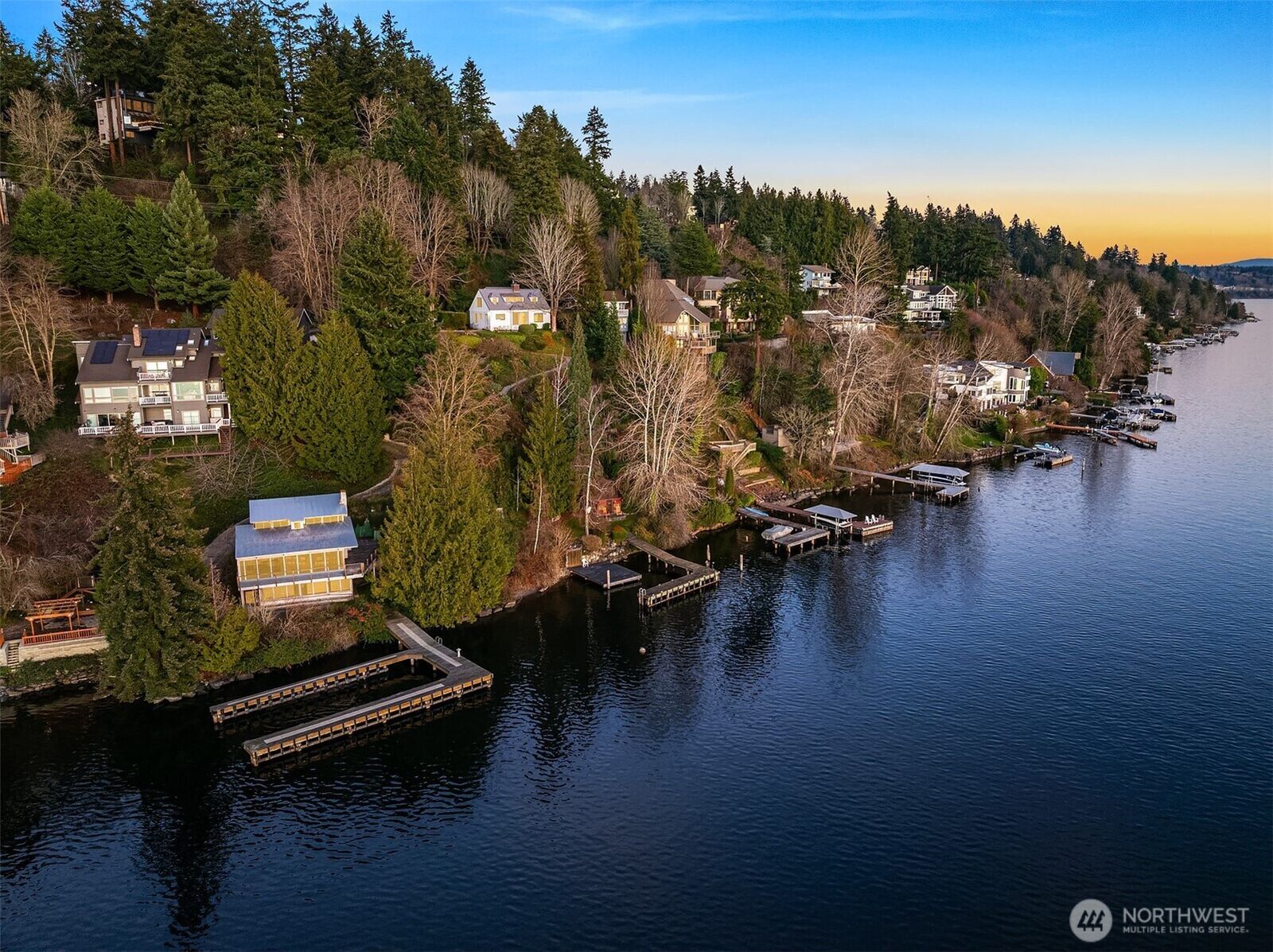 Property Photo:  8025 W Mercer Way  WA 98040 