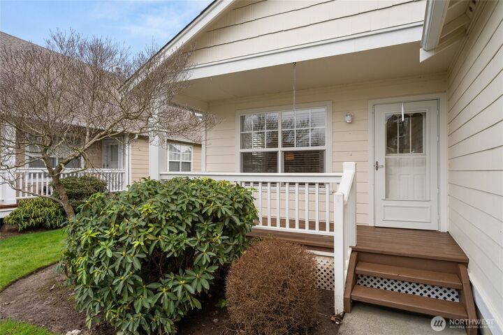 Property Photo:  1192  Fidalgo Drive 101  WA 98233 