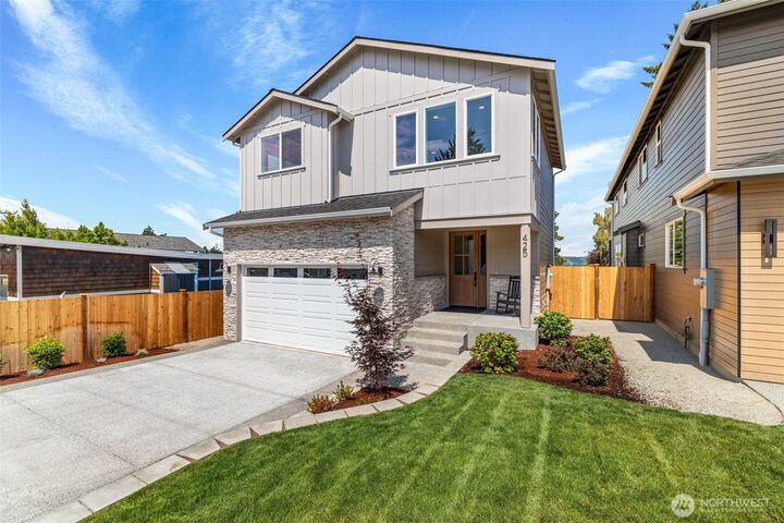 Property Photo:  425  Ton-A-Wan-Da Avenue NE  WA 98422 