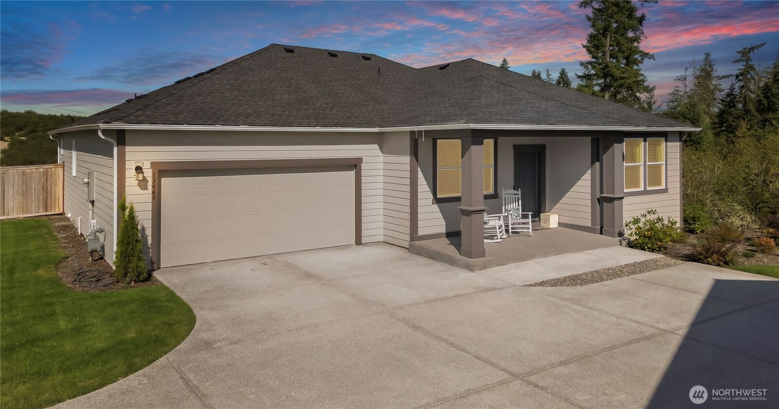Property Photo:  13449  192nd Street E  WA 98338 