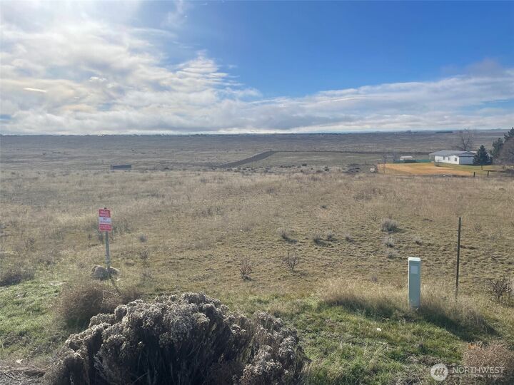 Property Photo:  8686  Neppel Road NE  WA 98837 