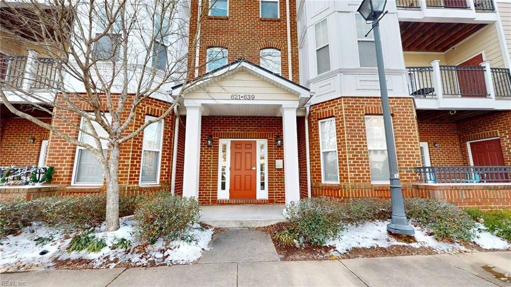 Property Photo: 625 Claire Ln VA 23602