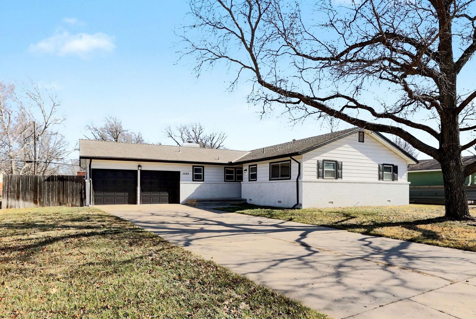 Property Photo:  1020 N Brookfield St  KS 67206 