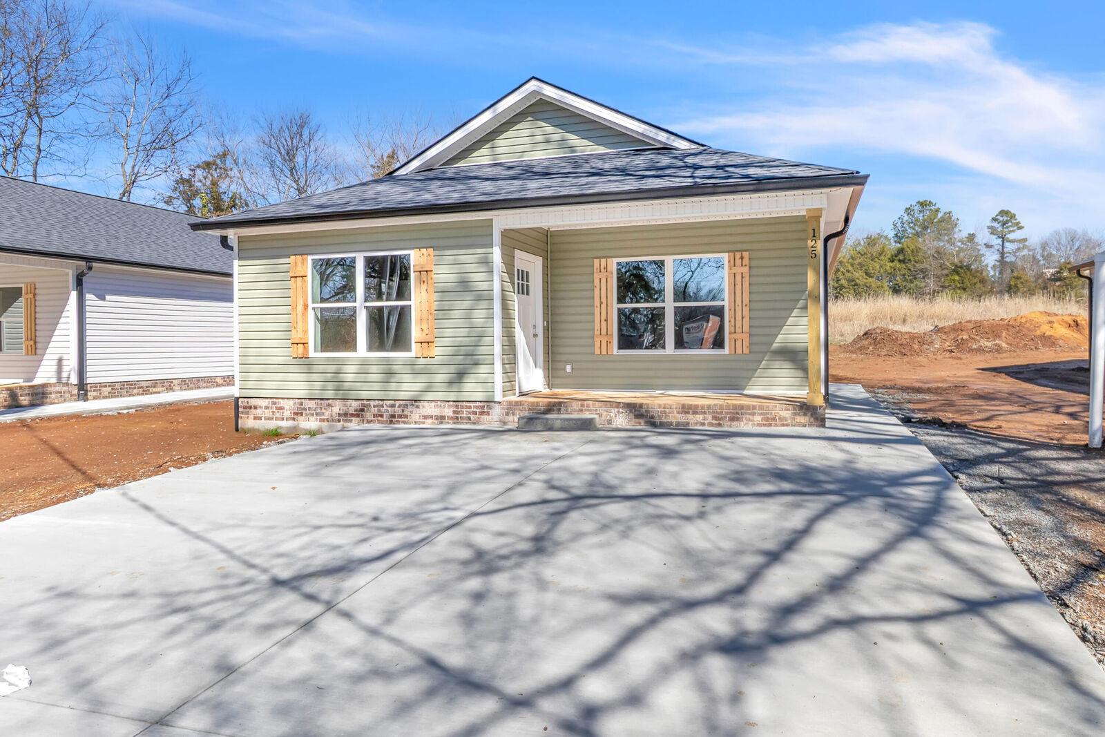 Property Photo:  125 Lindon Street  TN 37307 