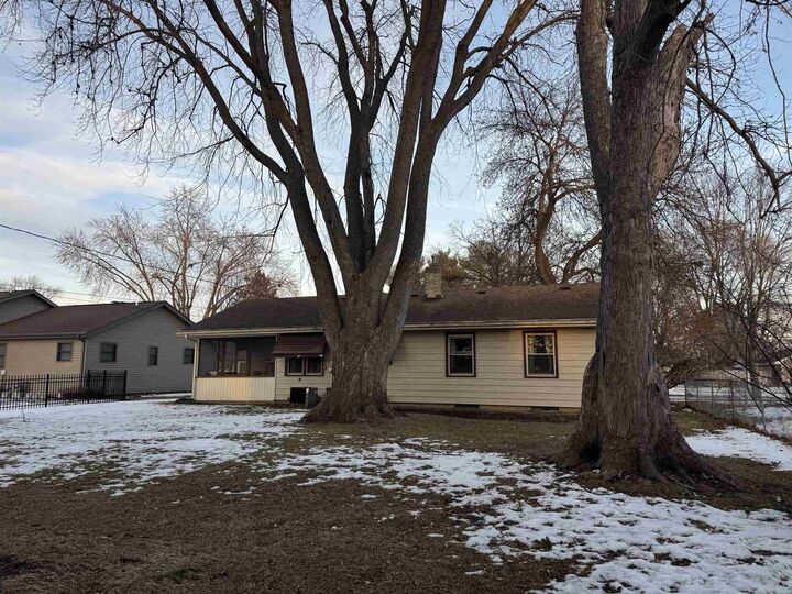 Property Photo:  1111 North Martin Road  WI 53545 