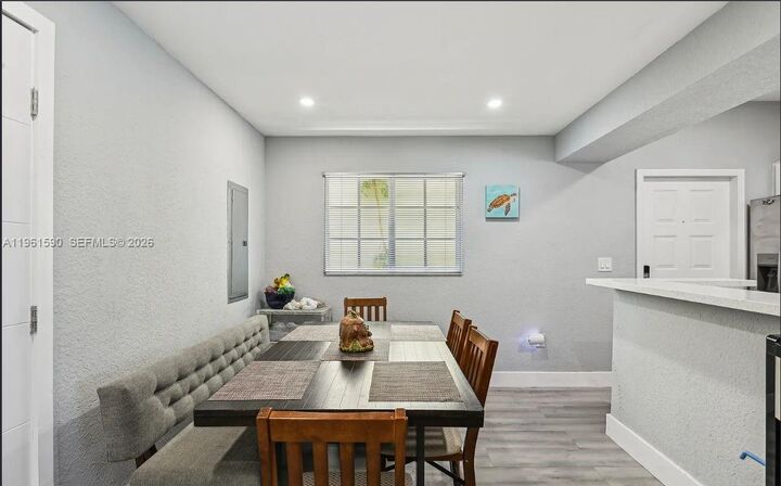 Property Photo:  380 NW 20th St 8  FL 33127 