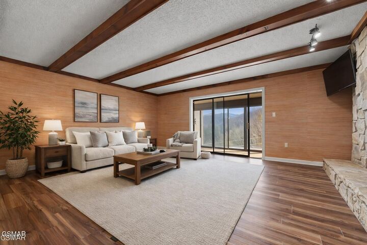 Property Photo: 224 Woodland Road TN 37738