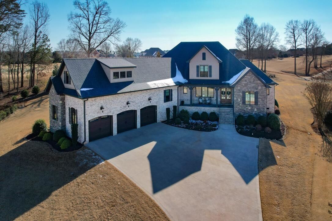 Property Photo:  475 N Tidewater Trail  SC 29349 