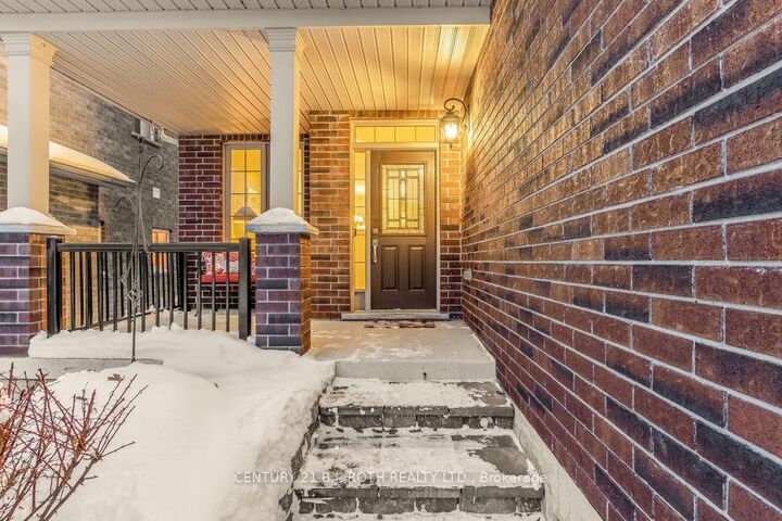 Property Photo:  137 Jewel House Lane  ON L4N 6E1 