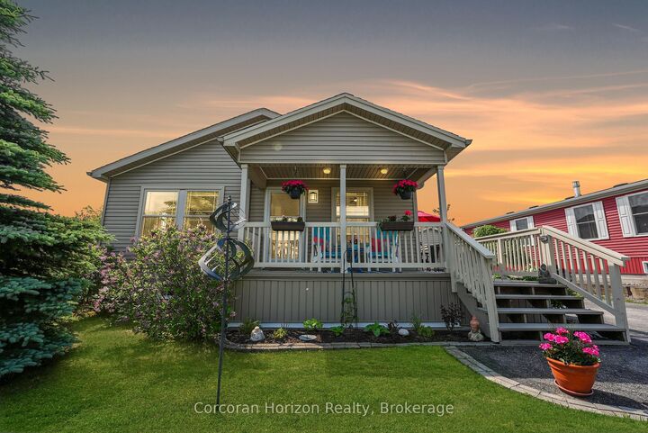 Property Photo: 53 Creekside Circle ON K0M 1L0