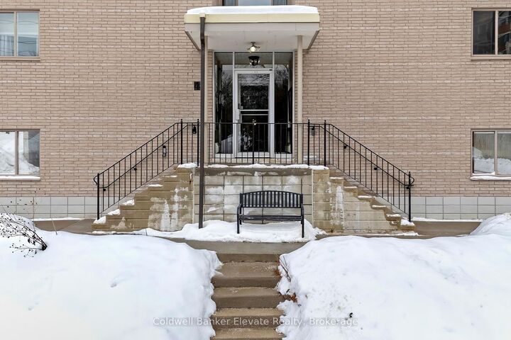 Property Photo:  49 Park Avenue 402  ON L7G 3H9 