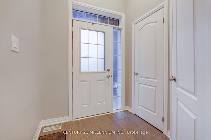 Property Photo:  4 Landsborough Street  ON L9W 7R1 